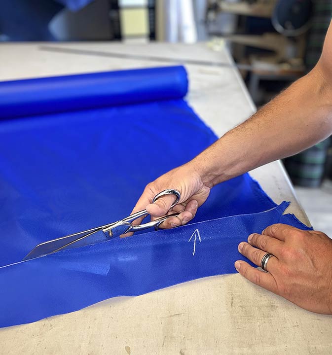 Découpe de tissus pour la housse